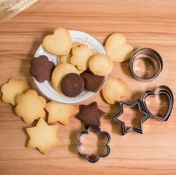 12-piece Stainless Steel Cookie Cutter Set – 4 Assorted Shapes For Baking, Pastry, And Crafts - Image 5